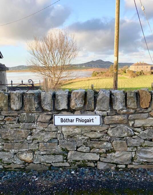 The Historic Wee Green House Carrigart Exterior photo